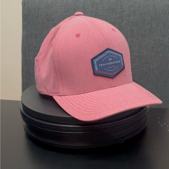 NWT Travis Mathew Fitted Cap L/XL - Picture 3 of 12